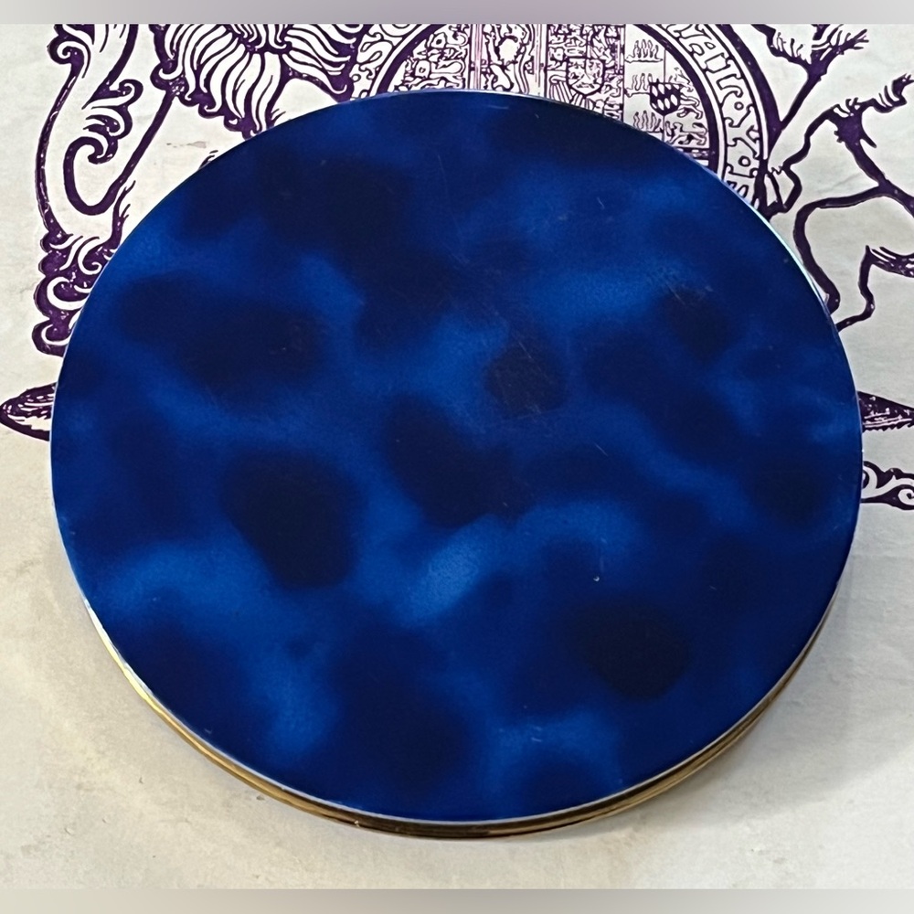 Vintage Large Blue Powder Makeup Compact W Gold Tone Hardware June Saville?